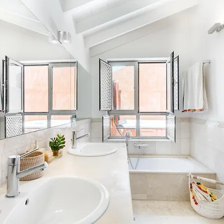 Adjona 2-2 Penthouse Sea View & Jacuzzi 2b * פאלם-מאר